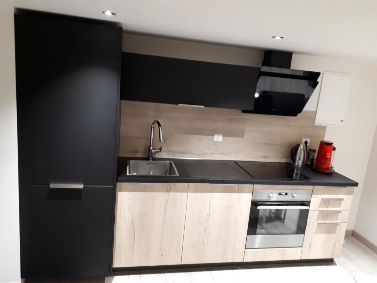 Appartement Au Paradis des Crins avec un studio rez de chaussée jardin et studio en duplex avec terrasse à Templeuve-en-Pevele Extérieur photo